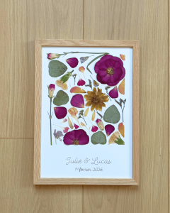 cadre herbier de mariage moderne, preservation florale en belgique